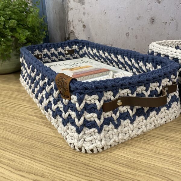 0D9D726F-9FBB-472D-A557-B5F91610861C-600x600