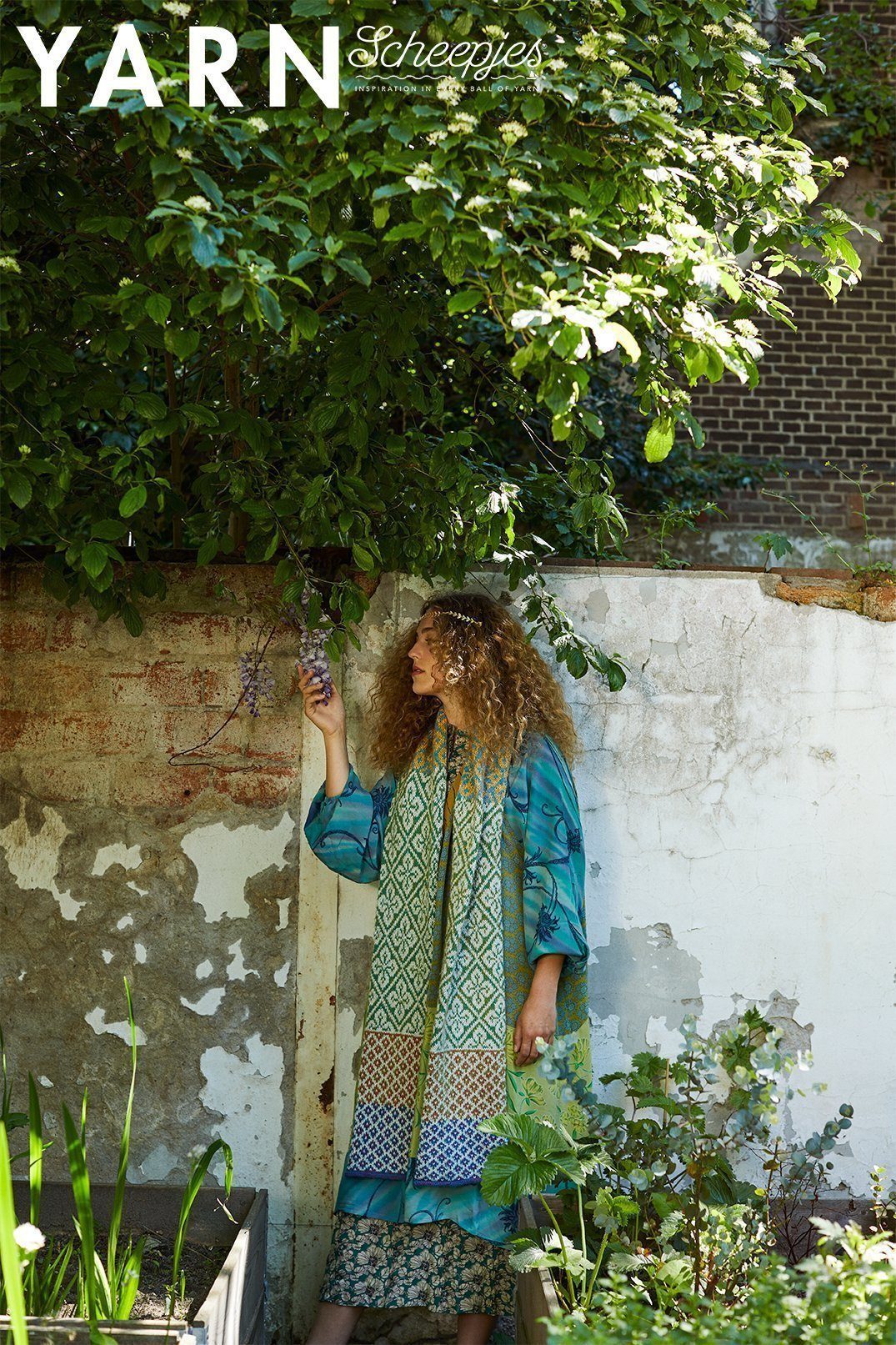 Scheepjes YARN Bookazine 12 Romance Ruskin Scarf by Martin Up North (2)