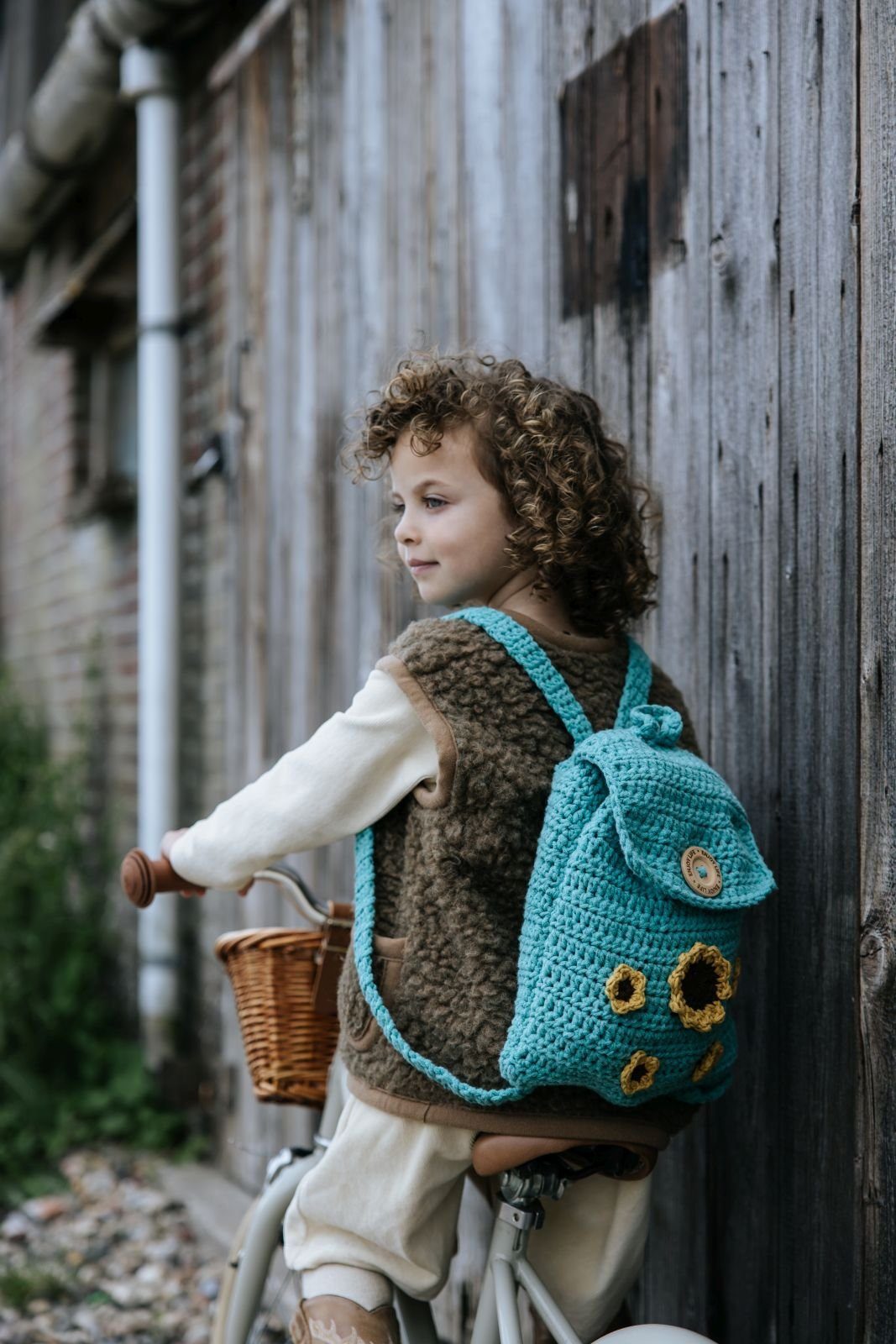 Durable Magazine - Modern Retro - 14