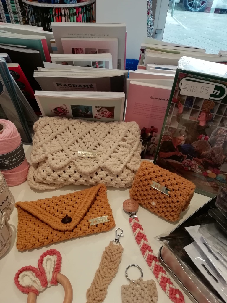 BDB8366A-4831-4C9C-8D78-0BBB78BCC840_1_105_c